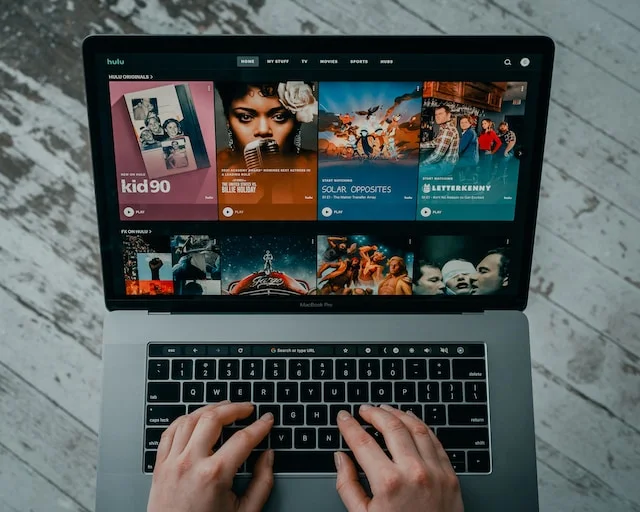 How to screen record Hulu for free